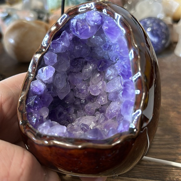 🔥SALE🔥 Amethyst Crystal Chip Nightlight! - Picture 7 of 10
